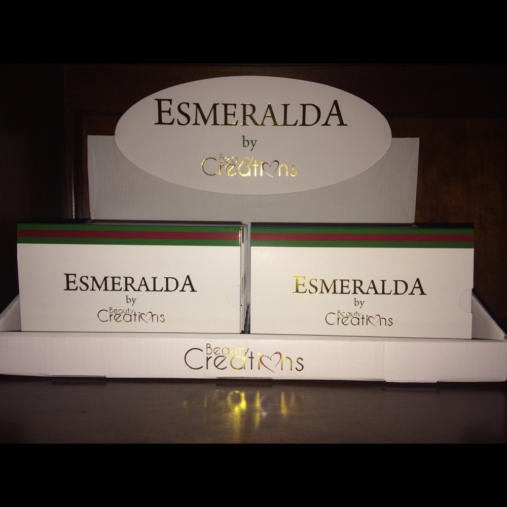 Esmeralda I palette